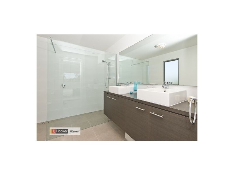 8 Kipfler Lane, Warner QLD 4500