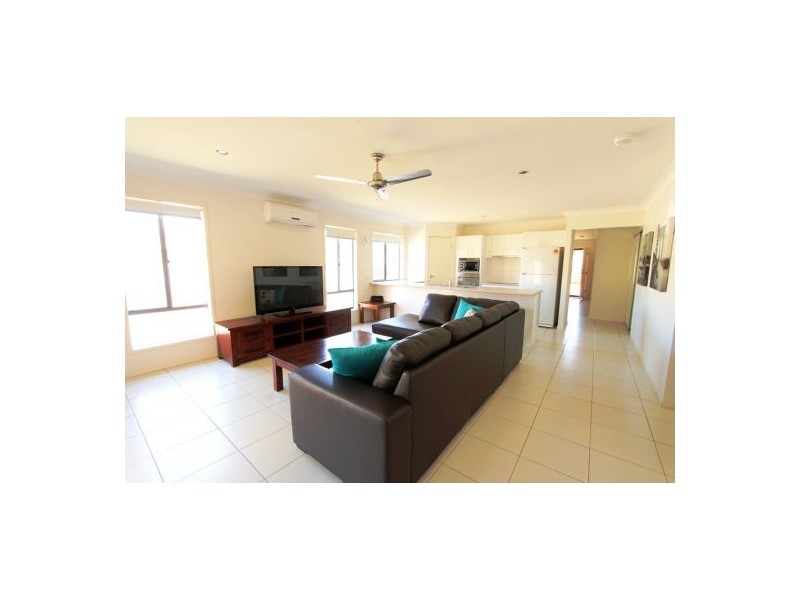 1 Schukow Court, Warner QLD 4500