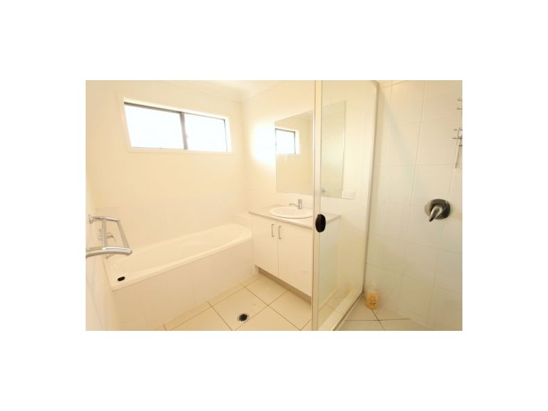 1 Schukow Court, Warner QLD 4500