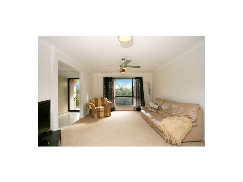 8 Mahaffey Crt, Cashmere QLD 4500