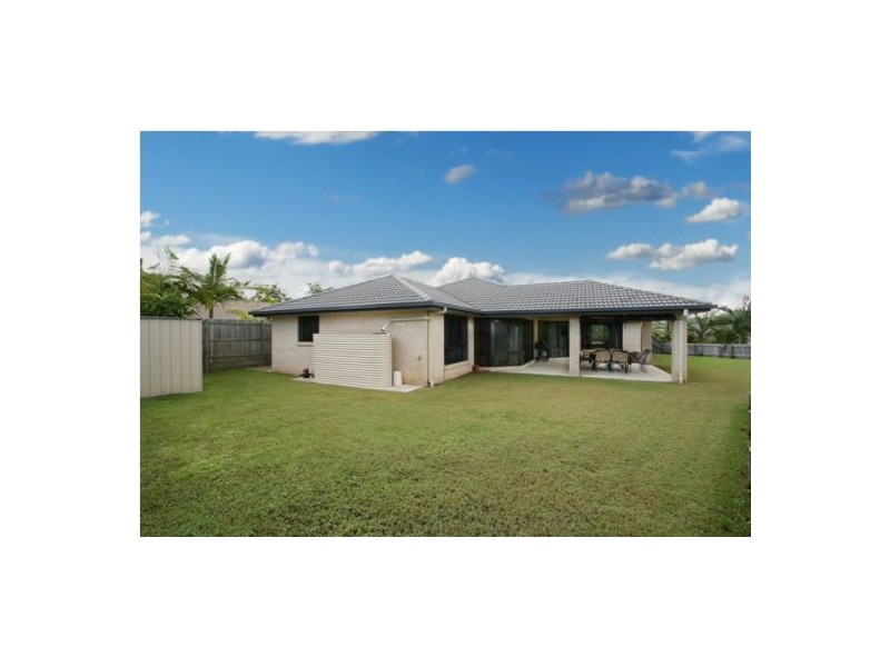 8 Mahaffey Crt, Cashmere QLD 4500