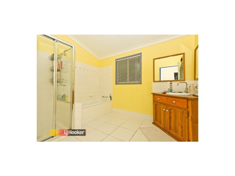 3 Doonside Pde, Brendale QLD 4500