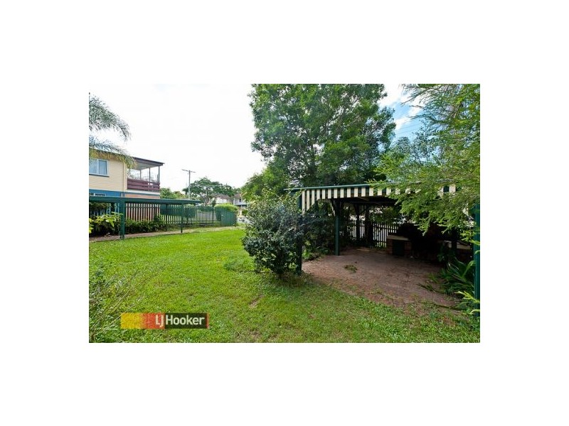 3 Doonside Pde, Brendale QLD 4500