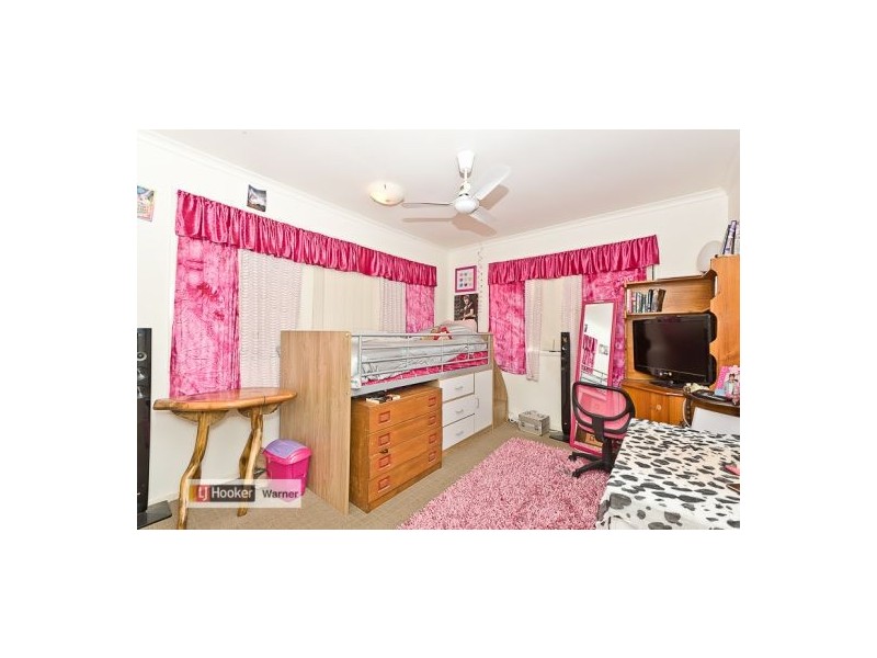 4 Oscar St, Albany Creek QLD 4035