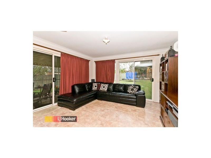 7 Red Gum Court, Warner QLD 4500