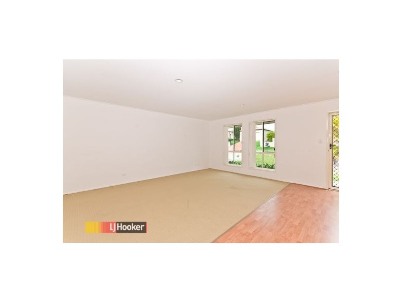 8 Hazelnut Close, Warner QLD 4500