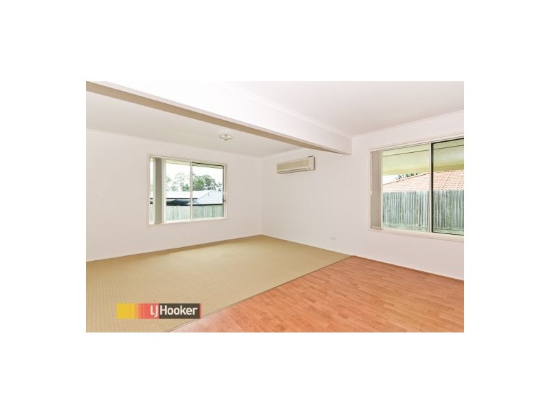 8 Hazelnut Close, Warner QLD 4500