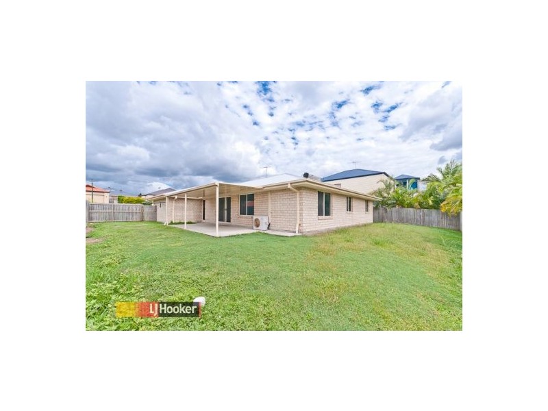 8 Hazelnut Close, Warner QLD 4500