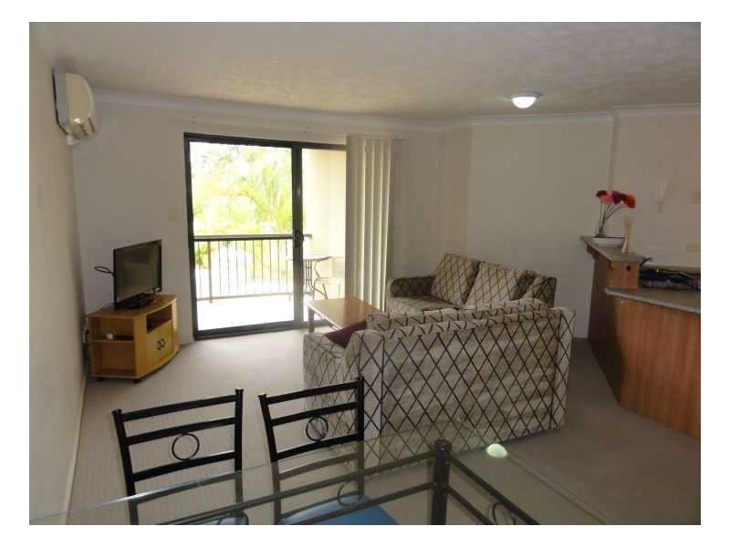 13/8 Whitby Street, Southport QLD 4215