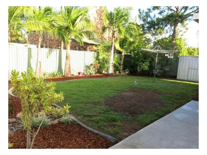 32 Desert Willow Way, Fitzgibbon QLD 4018