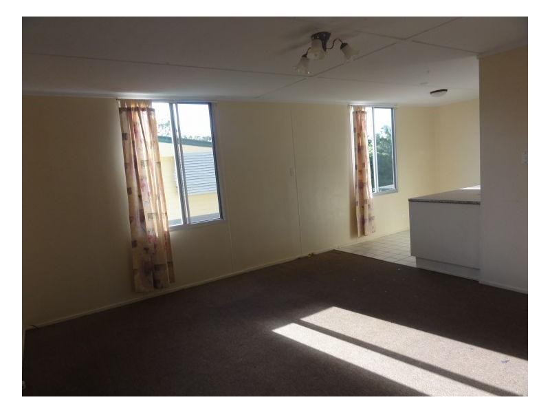 32 Aquarius Drive, Kingston QLD 4114
