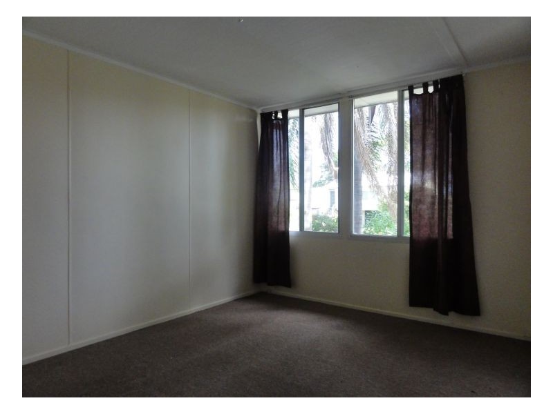 32 Aquarius Drive, Kingston QLD 4114