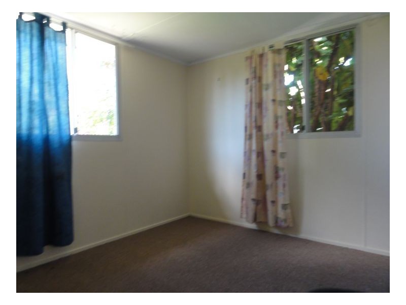 32 Aquarius Drive, Kingston QLD 4114