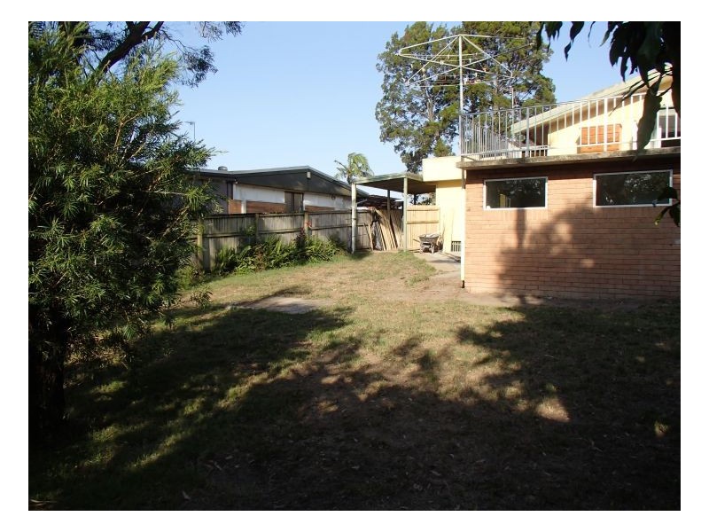 9 Dandar Drive, Southport QLD 4215