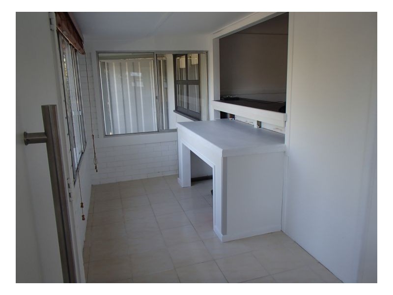 9 Dandar Drive, Southport QLD 4215