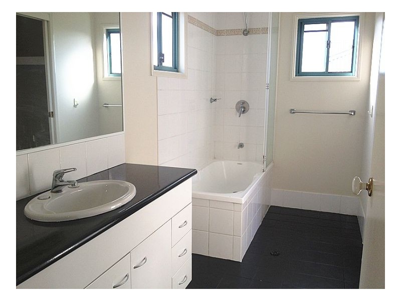 13/11 Oakmont Avenue, Oxley QLD 4075