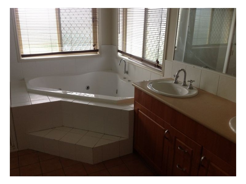 12 Coneybeer Pl,, Eight Mile Plains QLD 4113