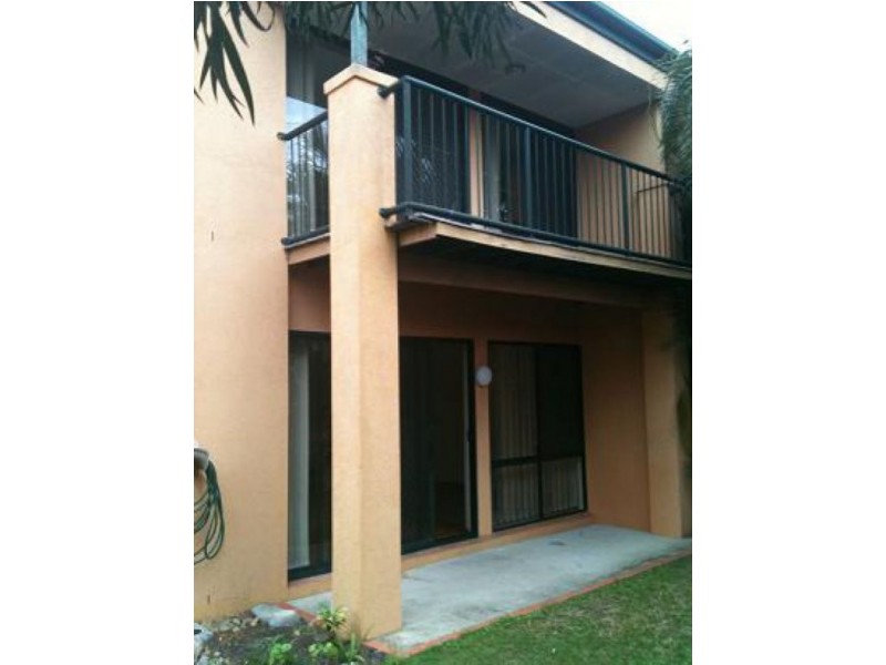 17/120 Highfield Drive, Merrimac QLD 4226