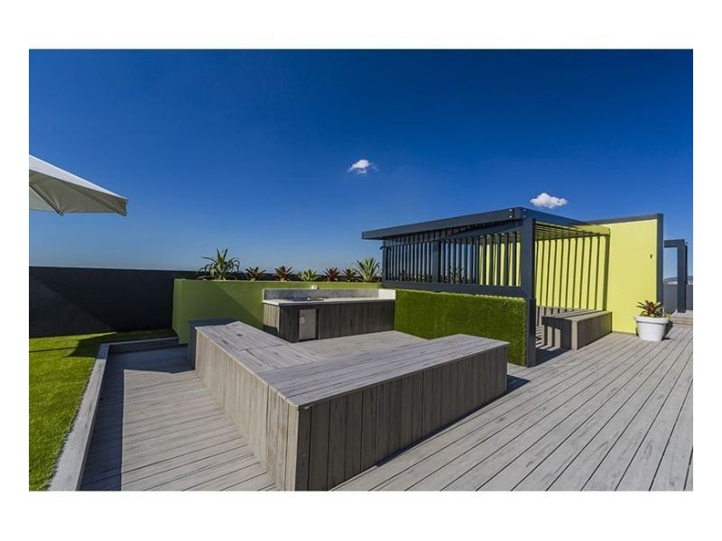 U707/159 Logan Road, Woolloongabba QLD 4102