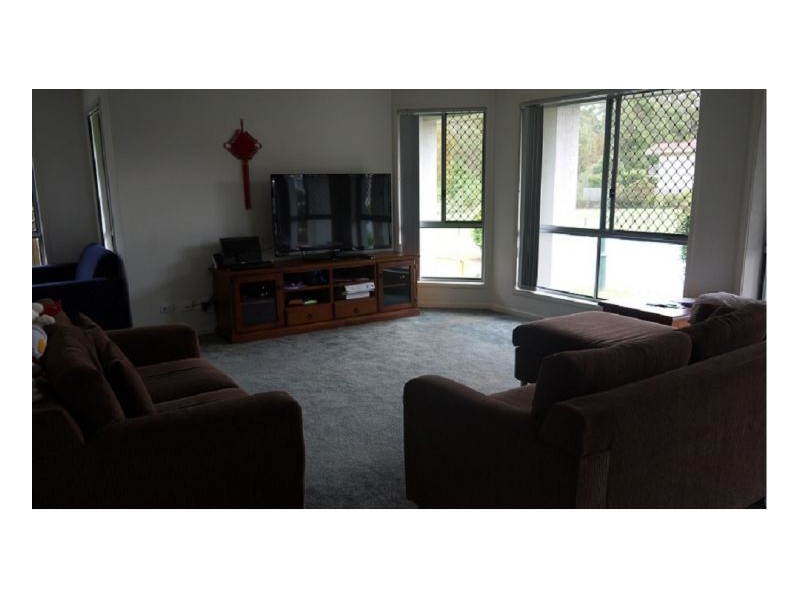 31 Earnshaw Street, Calamvale QLD 4116