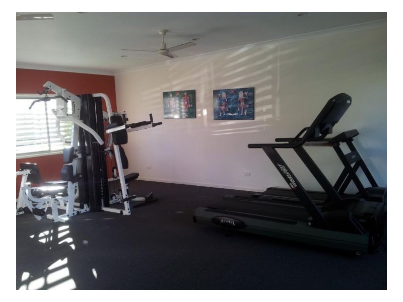 31 Earnshaw Street, Calamvale QLD 4116