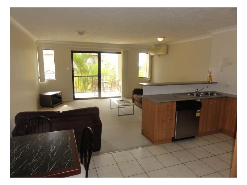 15/8 Whitby Street, Southport QLD 4215