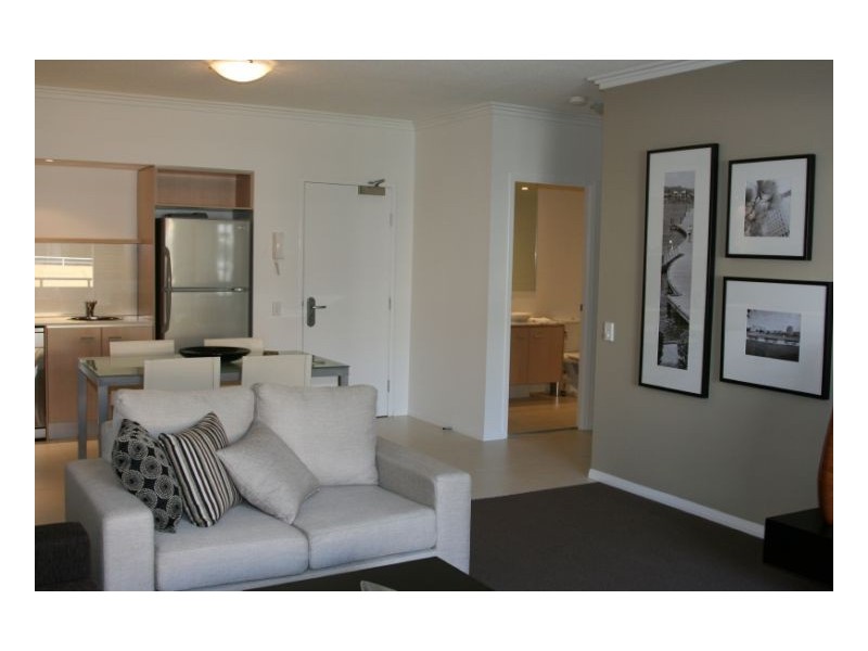 6 228 Varsity Parade, Varsity Lakes QLD 4227