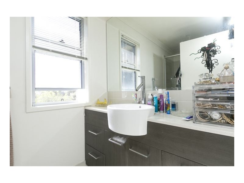 Pacific Pines QLD 4211