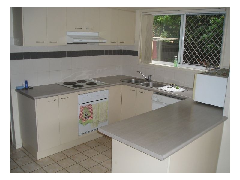 18 Sunny Court, Sunnybank Hills QLD 4109