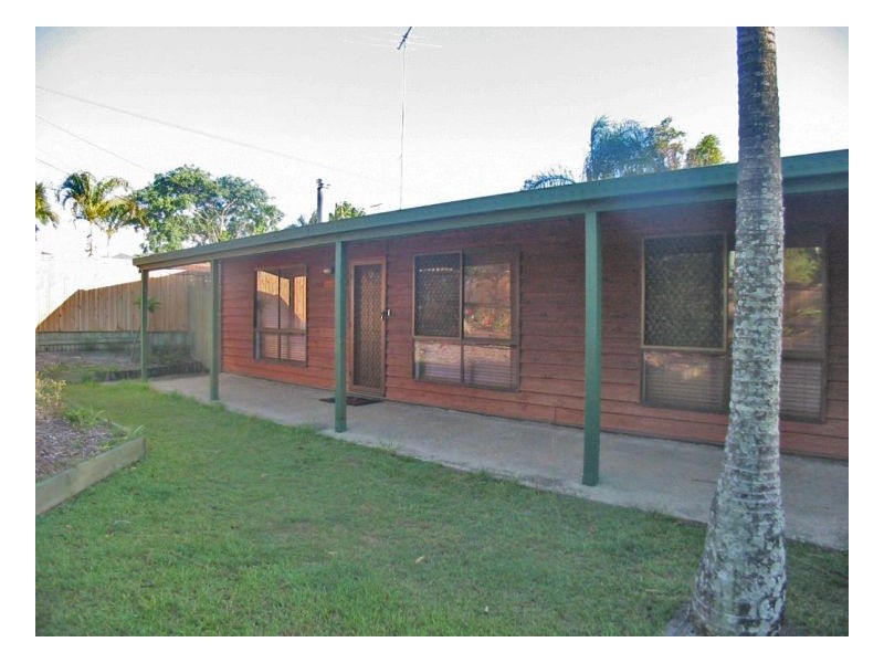 100. Lyndale, Daisy Hill QLD 4127