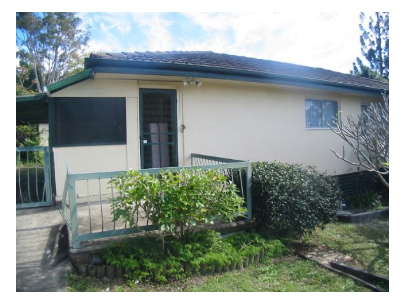 4 Dorothy, Woodridge QLD 4114