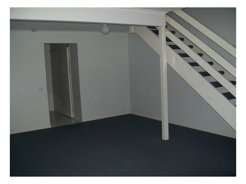 66 125 Pappas Way, Carrara QLD 4211