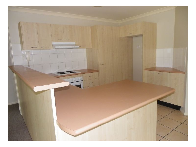 18 1 Santa Isobel Blvd, Pacific Pines QLD 4211