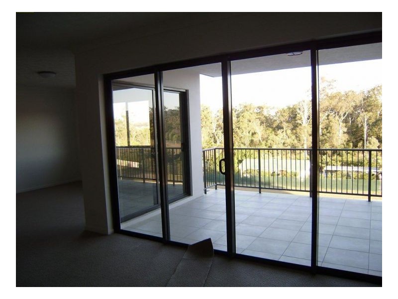 F08/2 Acacia Crt, Robina QLD 4226