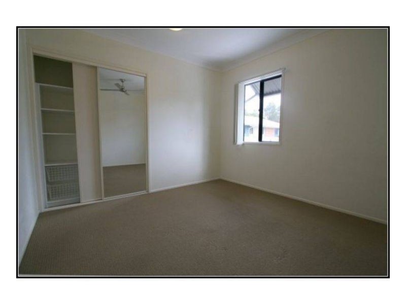 8/170 Whiting Street, Labrador QLD 4215