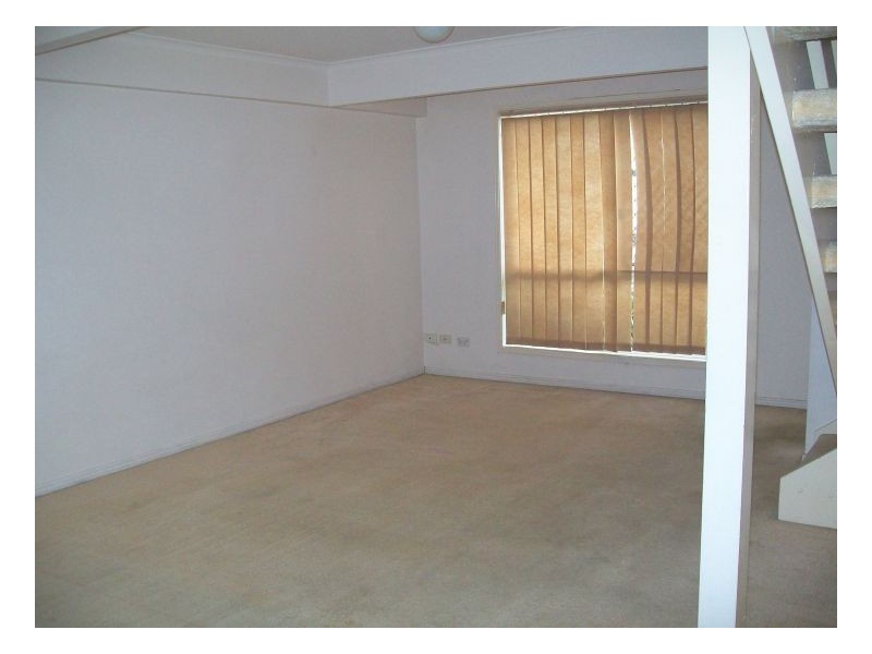 57 125 Pappas Way, Carrara QLD 4211