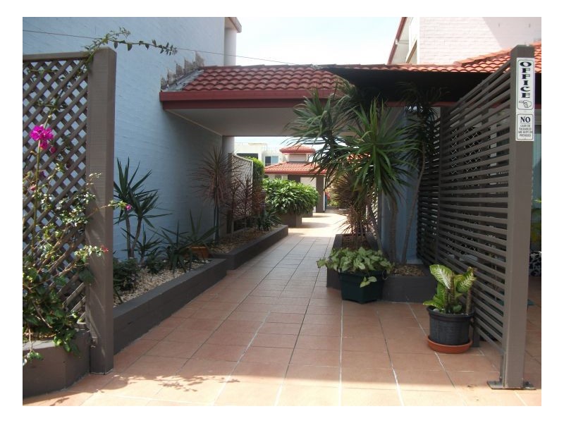 5/75 Bayview Street, Runaway Bay QLD 4216