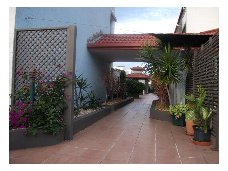 5/75 Bayview Street, Runaway Bay QLD 4216