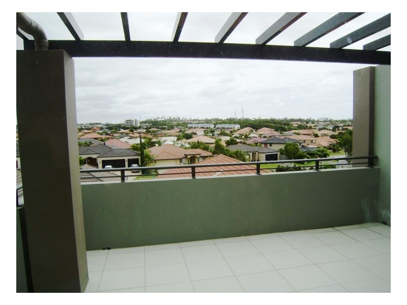 A08 1 Acacia Crt, Robina QLD 4226