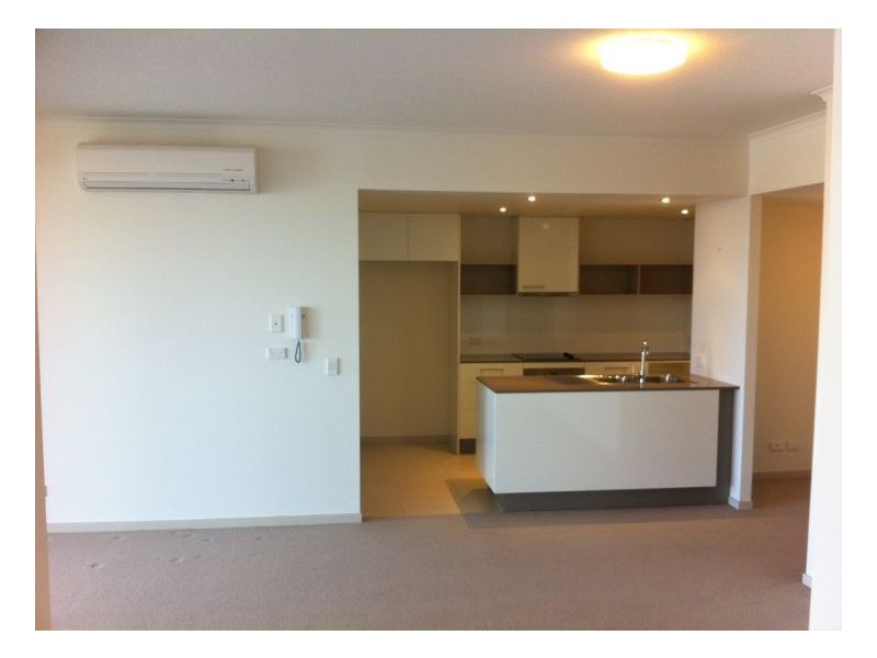 1 129 Laver Drive, Robina QLD 4226