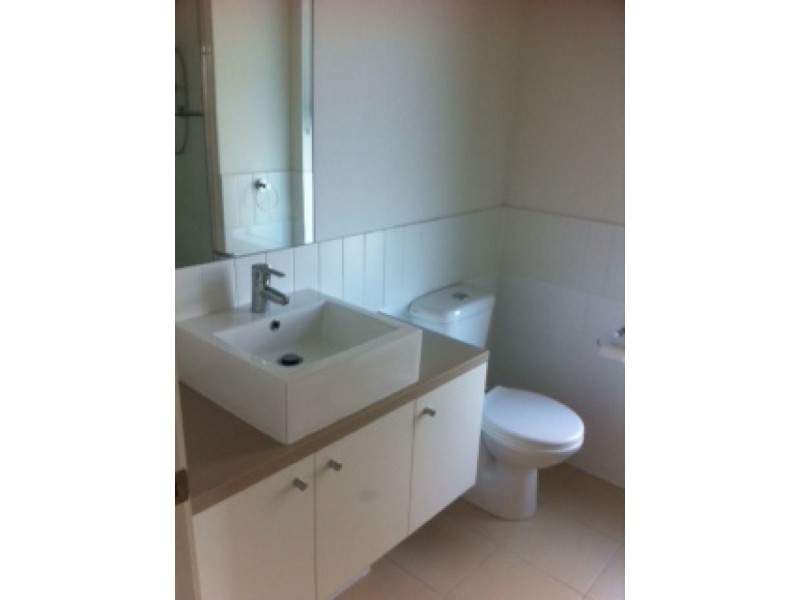 1 129 Laver Drive, Robina QLD 4226