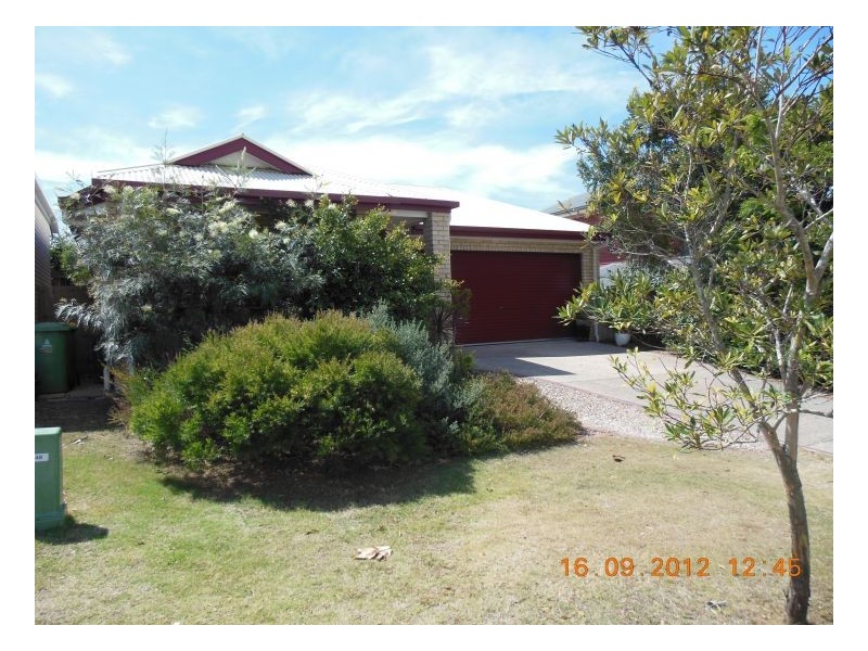 11 Whitecedar Cct, North Lakes QLD 4509