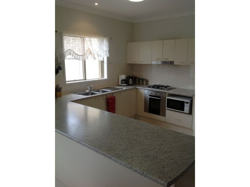 11 Whitecedar Cct, North Lakes QLD 4509