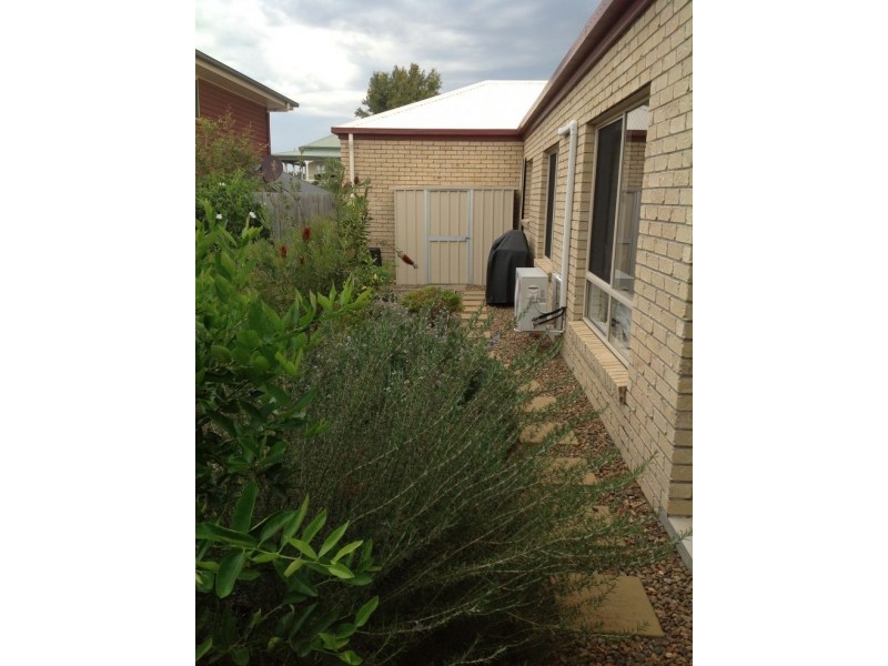 11 Whitecedar Cct, North Lakes QLD 4509