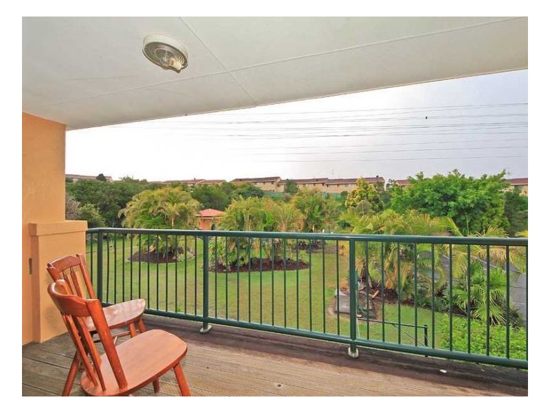 28/120 Highfield Drive, Merrimac QLD 4226