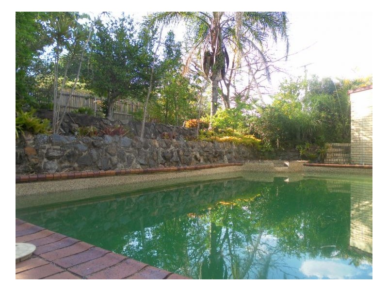 20 Nandala Drive, Tanah Merah QLD 4128