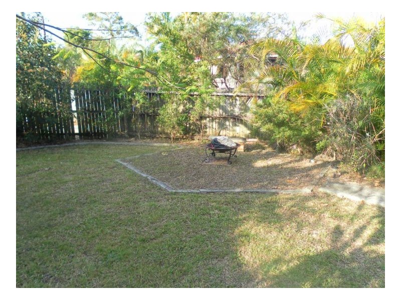 20 Nandala Drive, Tanah Merah QLD 4128