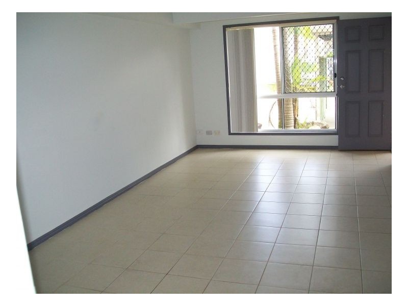 67 125 Pappas Way, Carrara QLD 4211