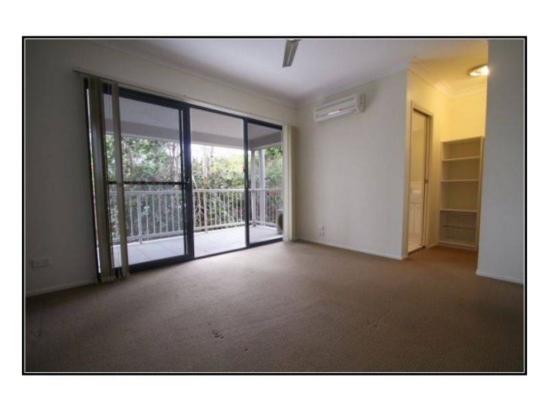 12/170 Whiting Street, Labrador QLD 4215