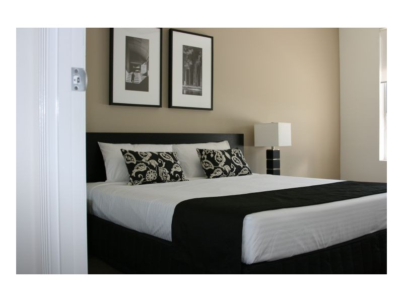 9/19 Lake Street, Varsity Lakes QLD 4227